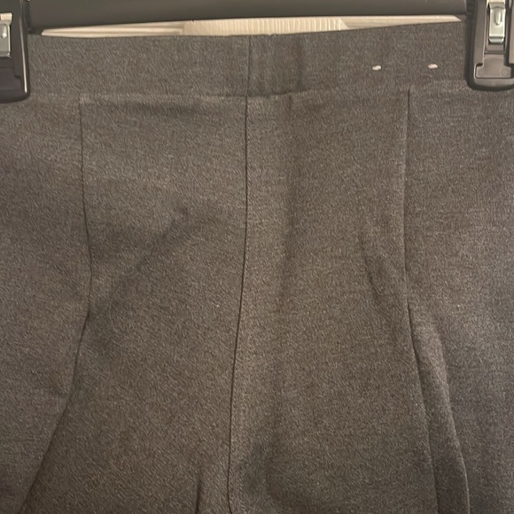 Crown and Ivy Grey Dressy Leggings - Picture 4 of 4